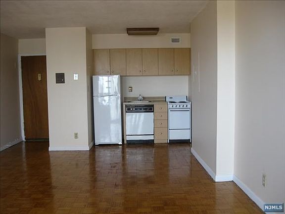 2nd image of 1590 Anderson Ave APT 14D