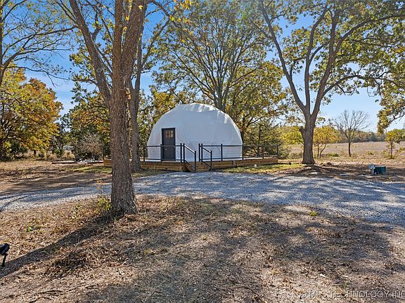 2nd image of 128 2137th Rd