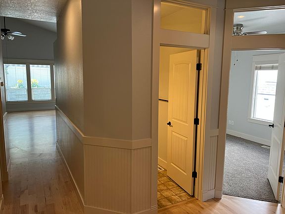 3rd image of 2235 N Eagle Creek Ln