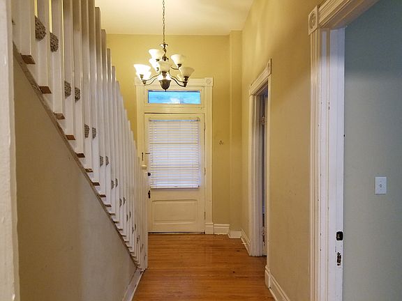 5th image of 222 Union St APT A