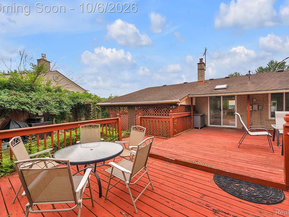 15546 Liverpool St, photo 13