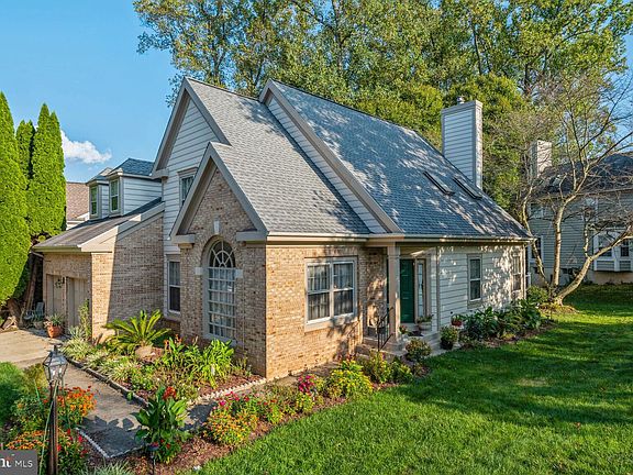 2nd image of 17901 Gainford Pl