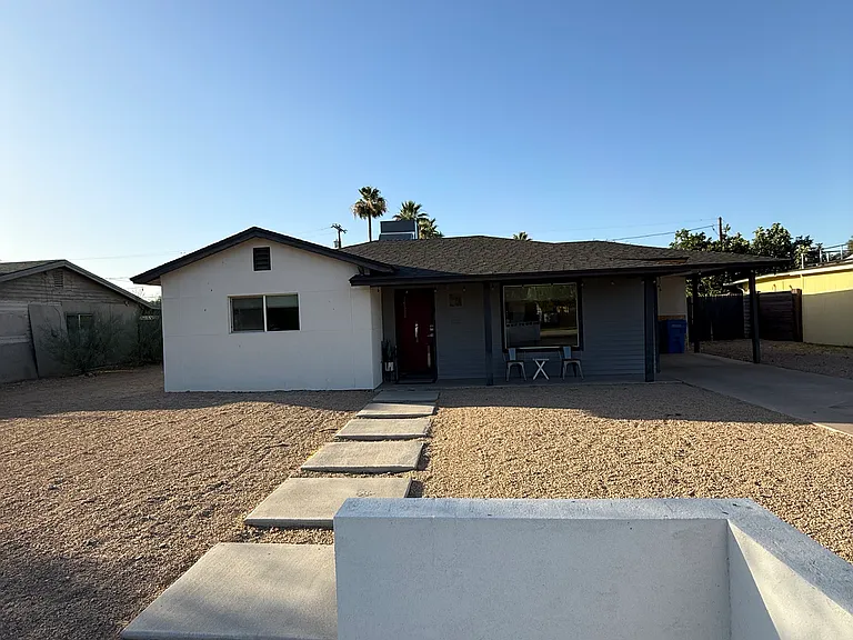 2238 E Mulberry Dr — Photo 1