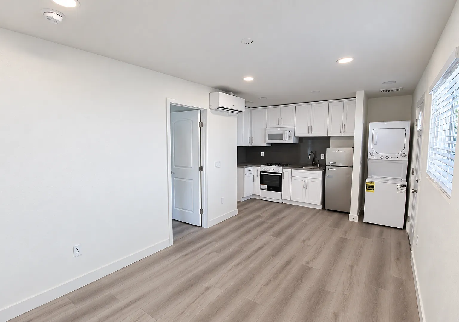 745 Fine Street — Photo 3