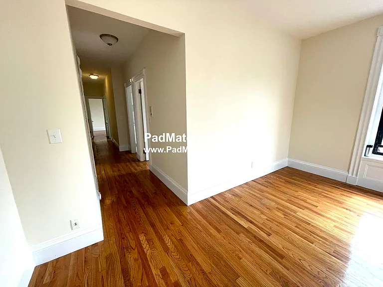 504 Beacon St #5 — Photo 4