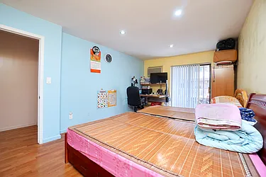 Sold by Momentum Real Estate LLC