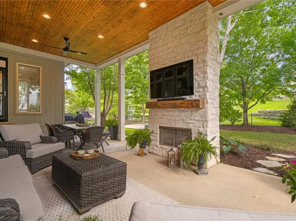 14505 Wedd St, Overland Park, KS 66221
