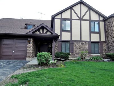 1702 Lakecliffe Dr, Wheaton, IL, 60189