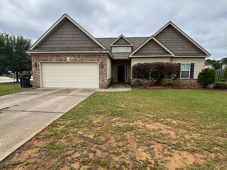 1201 Derby Ln — Photo 1
