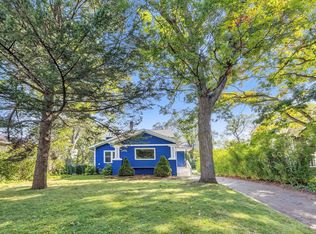 1011 S Van Buren St, Green Bay, WI 54301