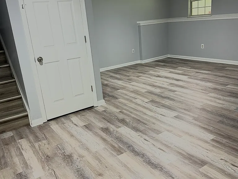 451 Feather Dr — Photo 5