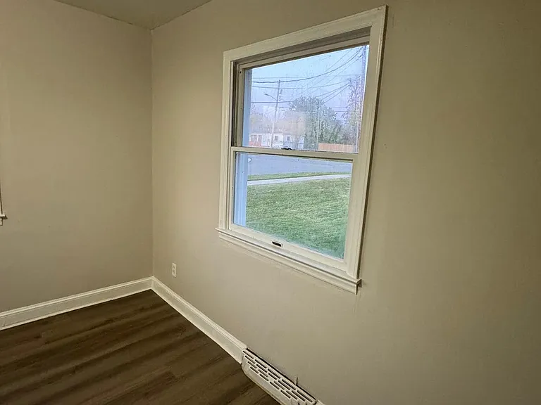 317 Clark Blvd — Photo 14