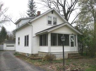 460 Walters Rd, Chagrin Falls, OH 44022