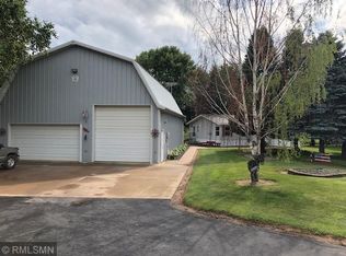 5290 Royal Woods Rd, Braham, MN 55006