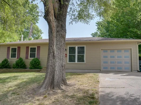 819 N Powahatan Dr, Independence, MO 64056