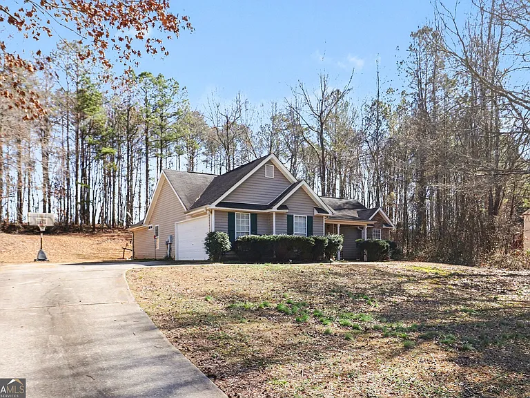 55 Ashley Woods Dr — Photo 3