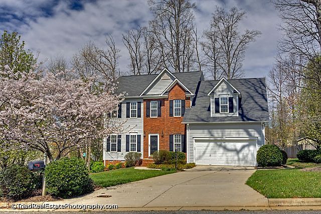 3649 Oak Chase Drive
