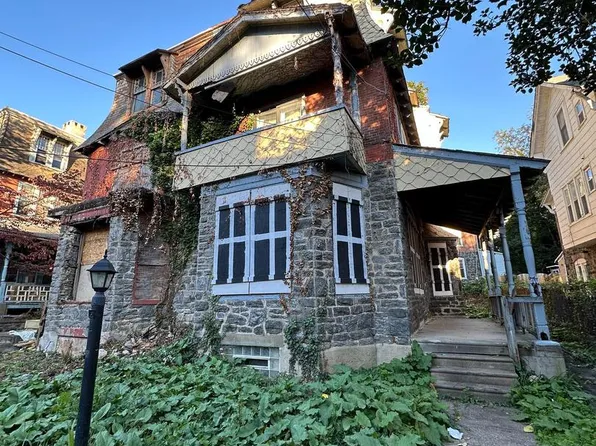 221 W Apsley St, Philadelphia, PA 19144