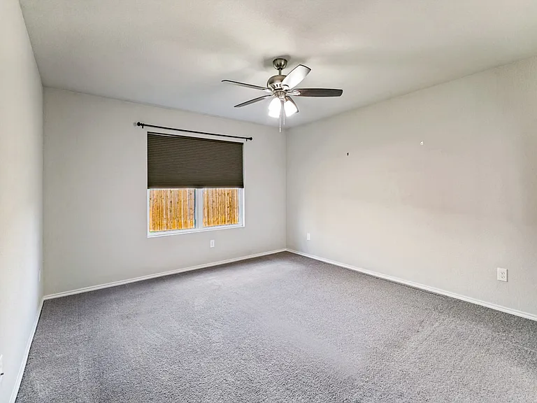 616 Timberwood Dr — Photo 8