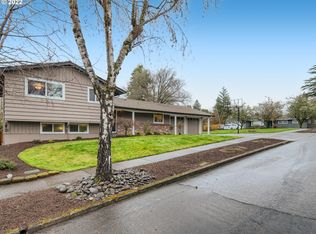 12535 SW Bowmont St, Portland, OR 97225