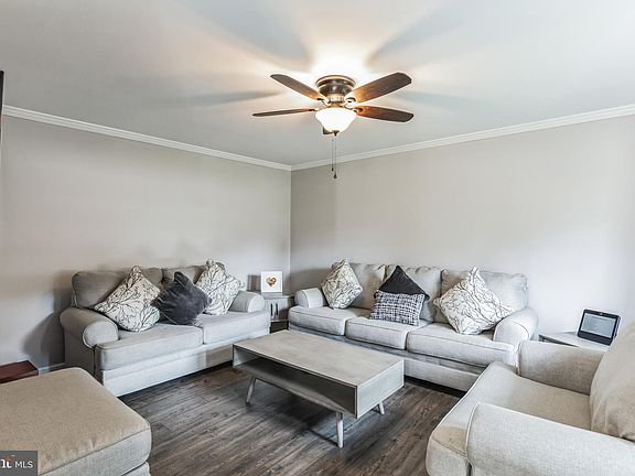 2nd image of 11201 Beauclaire Blvd