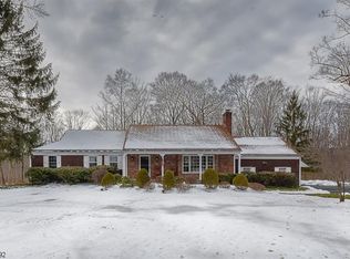 17 Indianhead Rd, Morristown, NJ 07960