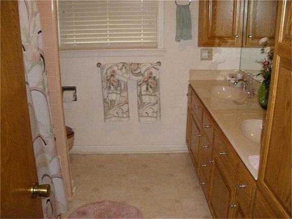 4th image of 59 Plantation Ct