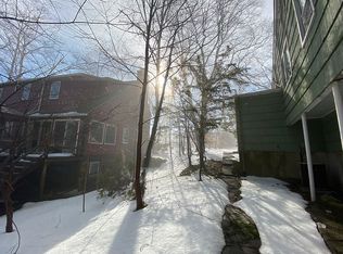 7 Saint George Rd, Great Neck, NY 11021