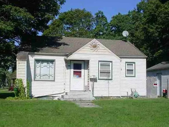 2509 Dearborn Ave photo 1