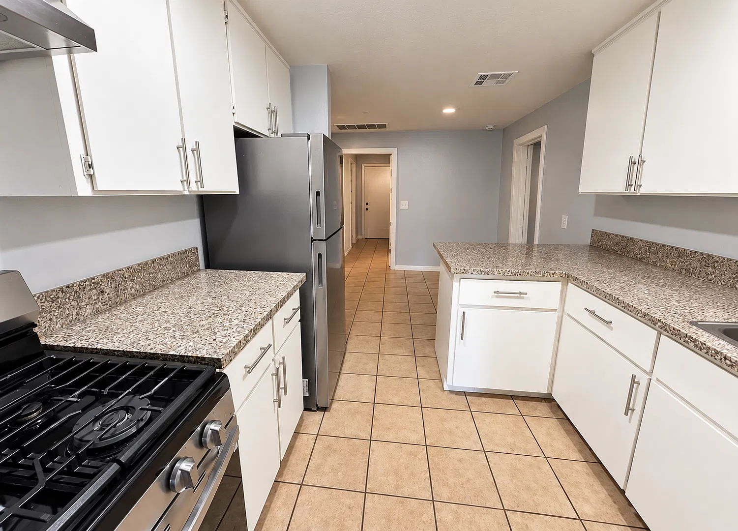 505 Maple St - West Sacramento 95691 — Photo 3