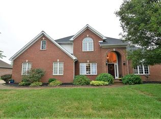 8111 Kingston Dr, Newburgh, IN 47630