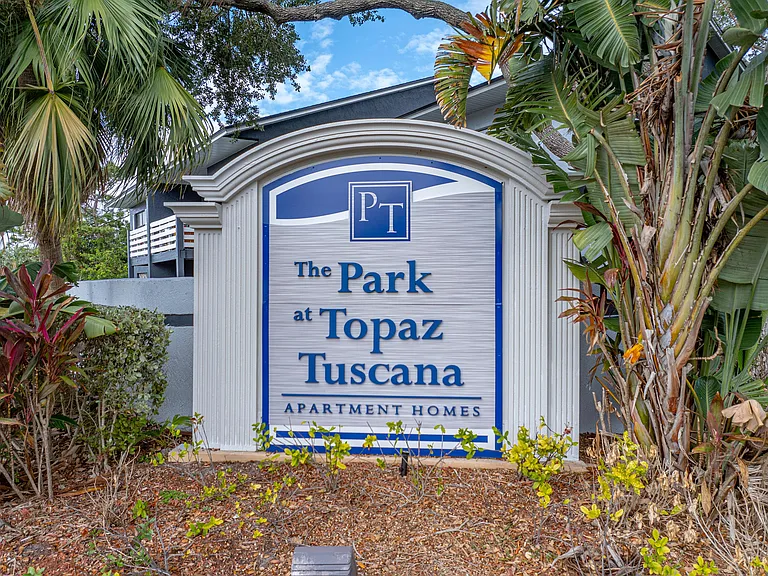 Park at Topaz Tuscana -001
