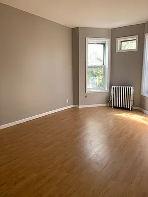 Rented by Remax Edge | media 32