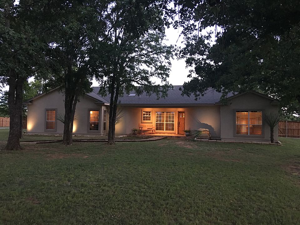 1st image of 100 Mesquite Dr