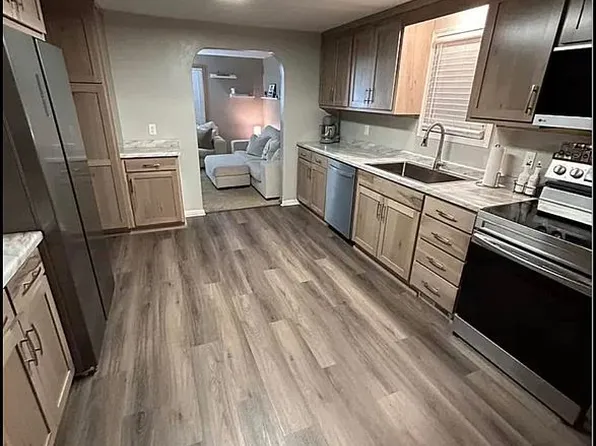 818 E Minnesota St, Saint Joseph, MN 56374