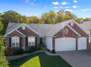 136 Double Tree Ct, Imperial, MO 63052
