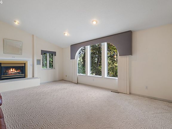 5th image of 8431 SE Cason Ct
