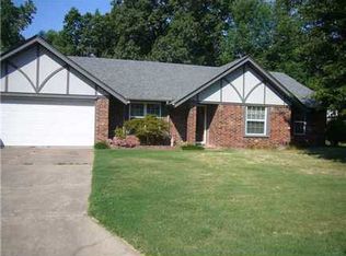 3004 S 96th St, Fort Smith, AR 72903