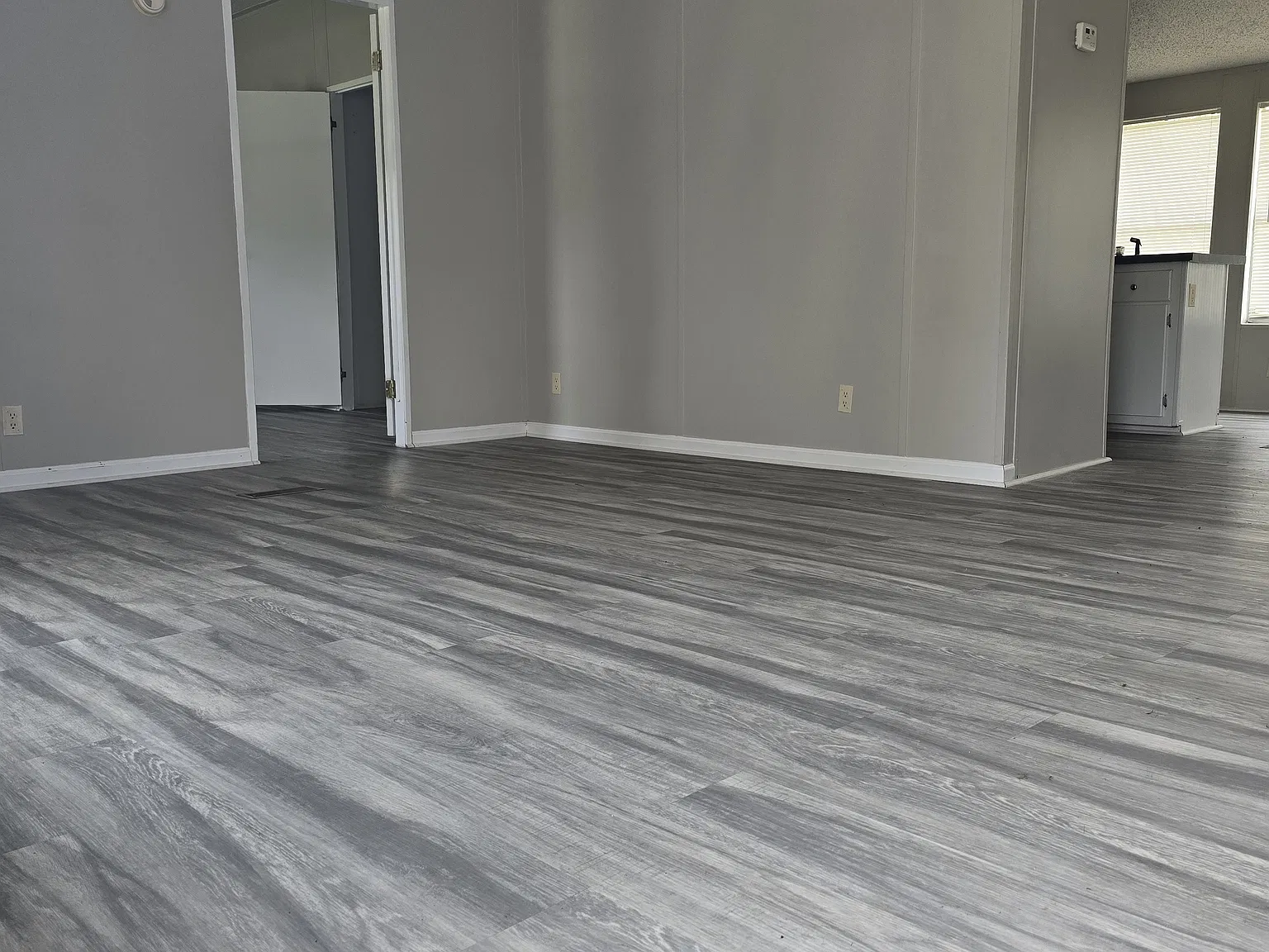 3 bed, 1248 sqft, $1,400 — Photo 2