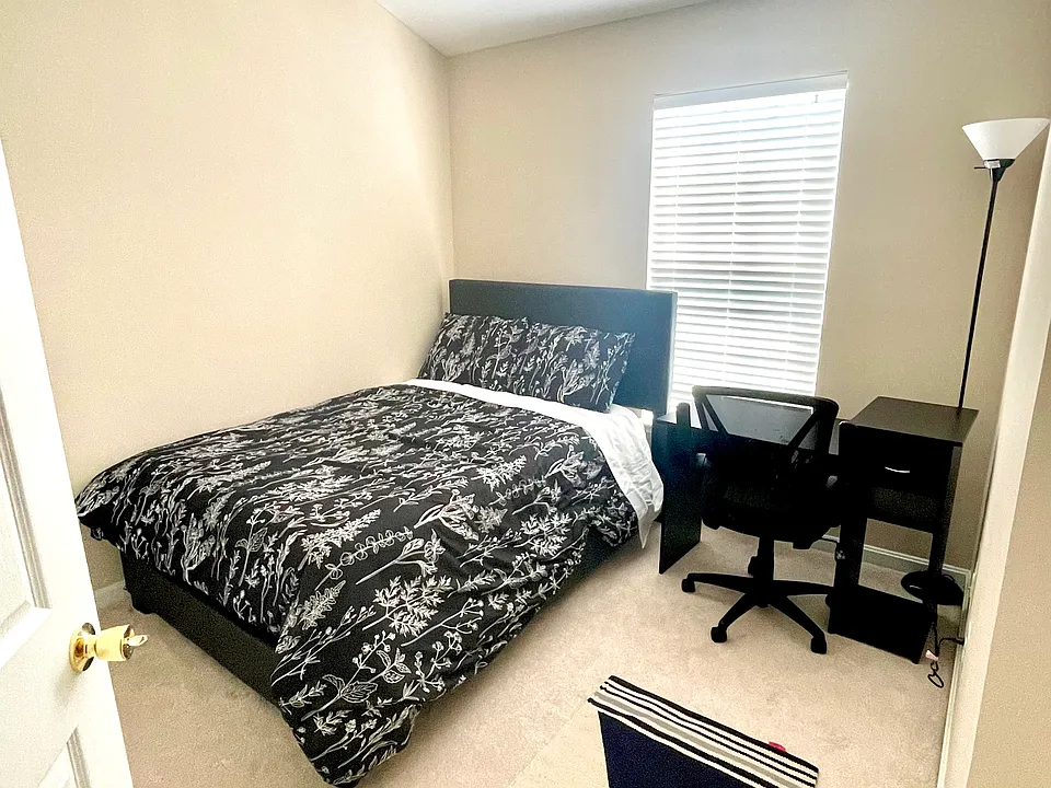 9804 Cheshire Ridge Cir