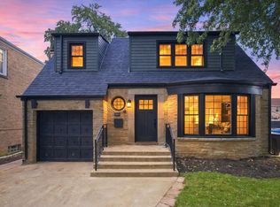 2814 W Balmoral Ave, Chicago, IL 60625