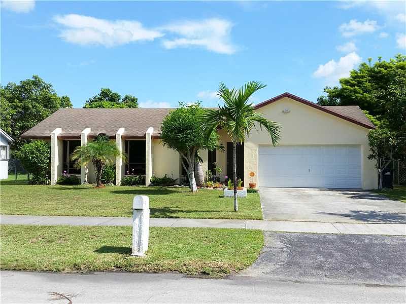 1st image of 9365 SW 171st Ter