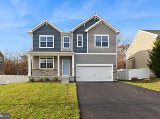 19 Mutineer Ave, Barnegat, NJ 08005