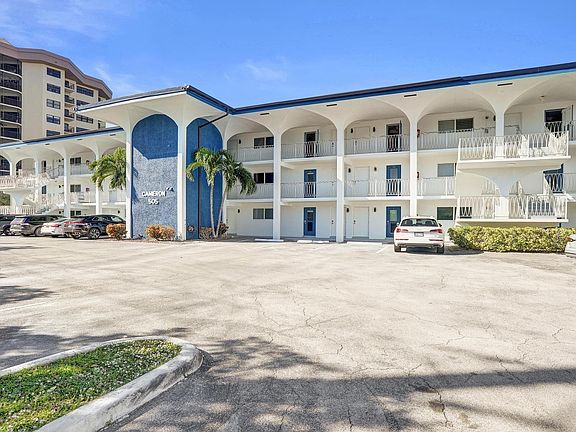 4th image of 505 N Riverside Drive #7