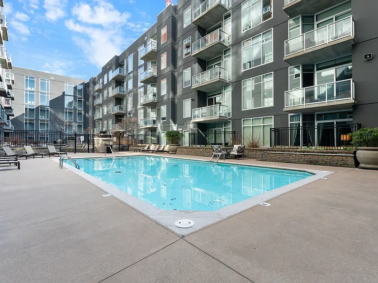 600 12th Ave S #405 — Photo 11
