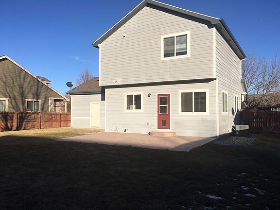 4th image of 95 Pike Ln