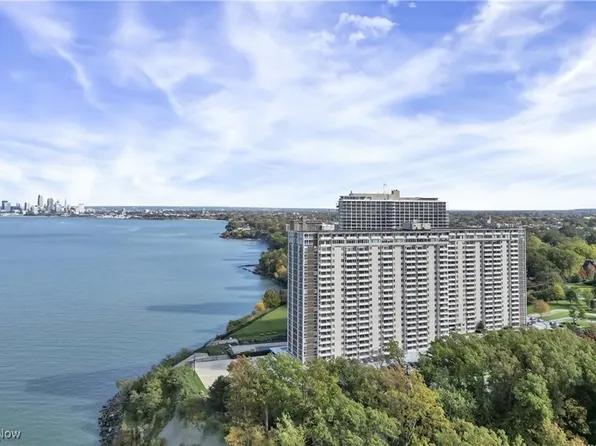 12900 Lake Ave #Penthouse 18, Lakewood, OH 44107