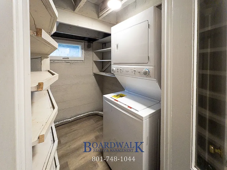 34 Glenwood Ave — Photo 8
