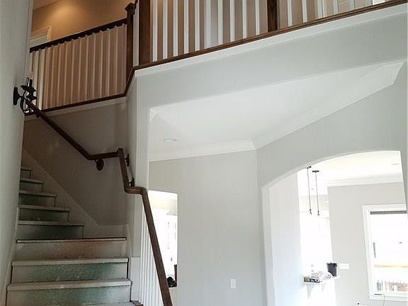 3rd image of 3087 E Crestline Pl
