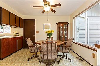 5th image of 3607 Briarwood Dr SE
